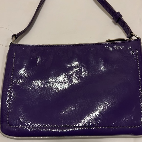 𝅺⭐️COLE Haan Parker Front Zip Mini Crossbody⭐️ - Picture 3 of 7